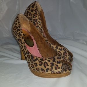 Vanity Leopard print Peep-toe shoes